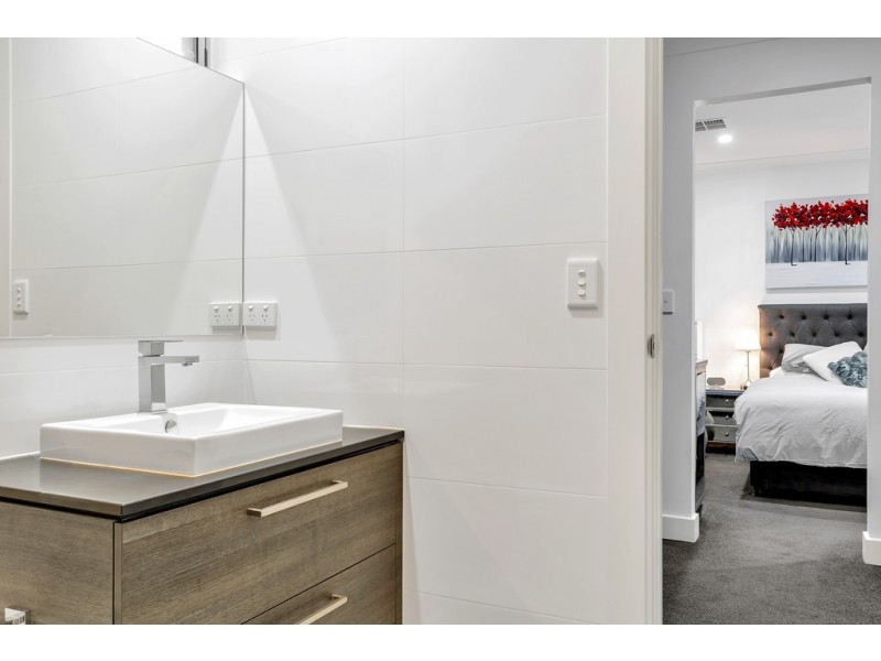 26A Dryden Road, Black Forest SA 5035