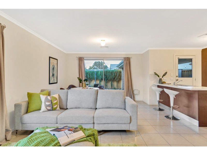 2 Silver Lane, Seaford Meadows SA 5169