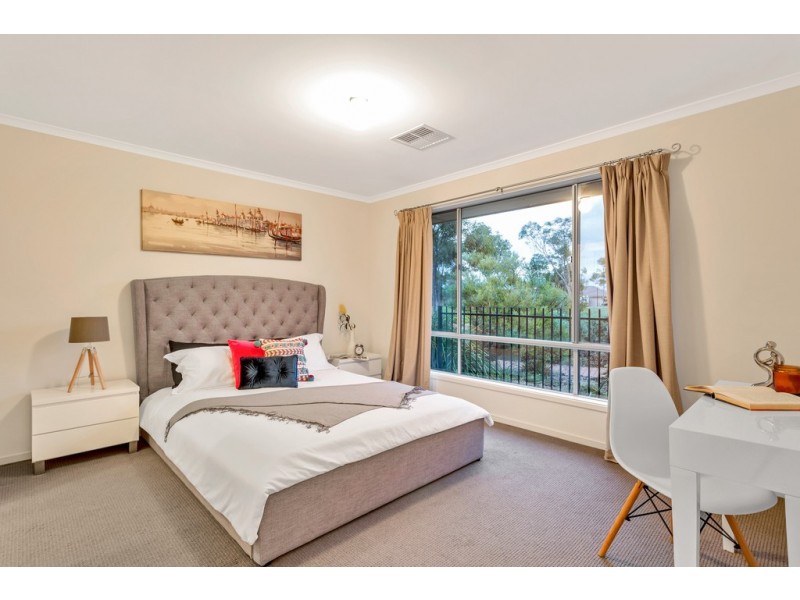 2 Silver Lane, Seaford Meadows SA 5169