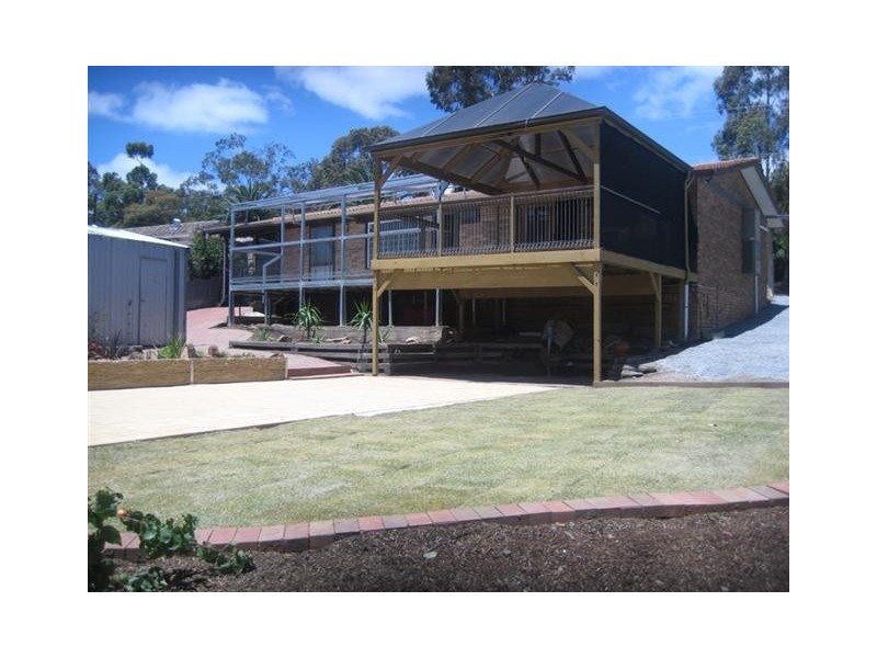 21 Glenloth Dr, Happy Valley SA 5159
