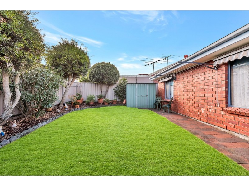 18 Smugglers Drive, Seaford Rise SA 5169