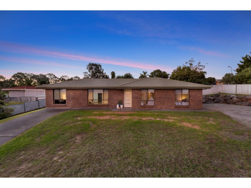29 Magnolia Avenue, Happy Valley SA 5159