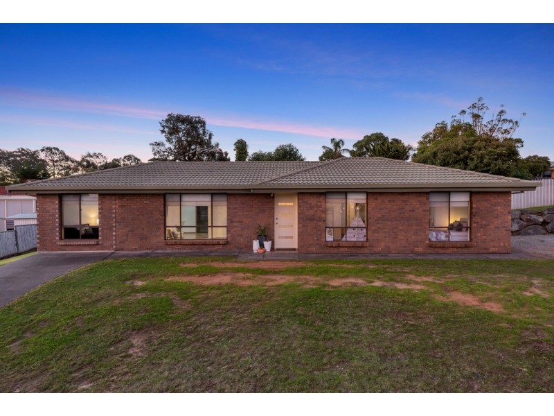 29 Magnolia Avenue, Happy Valley SA 5159