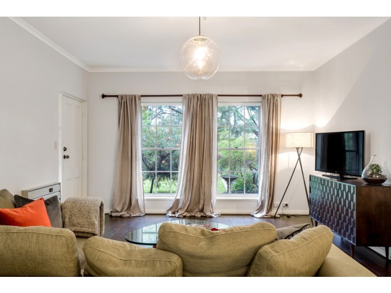 8/11 Thomas Drive, Happy Valley SA 5159