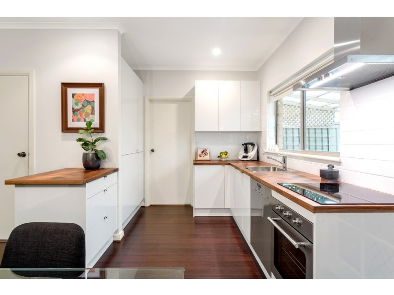 8/11 Thomas Drive, Happy Valley SA 5159