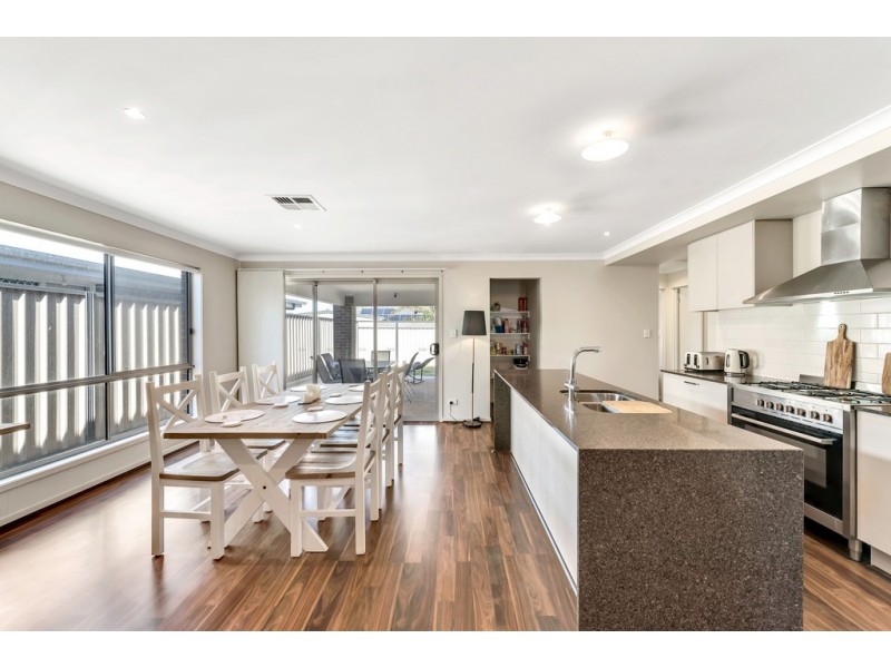 16 Baanga Road, Morphett Vale SA 5162