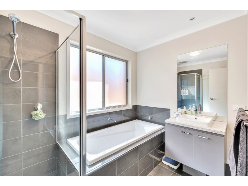 16 Baanga Road, Morphett Vale SA 5162