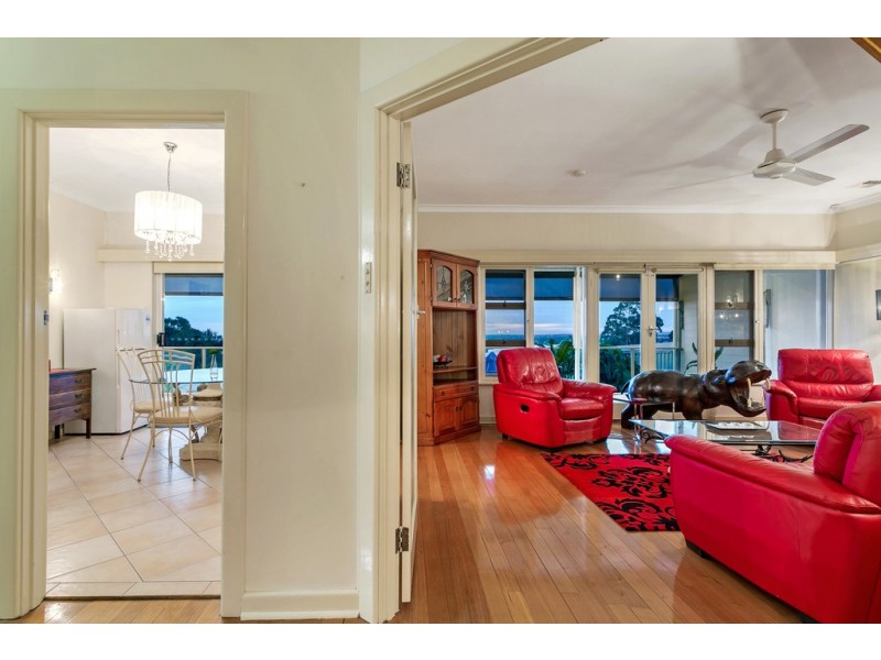 10 Grand View Drive, Seacombe Heights SA 5047