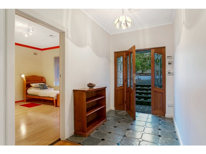 10 Grand View Drive, Seacombe Heights SA 5047