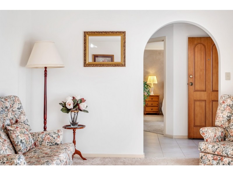 5 Anita Court, Woodcroft SA 5162