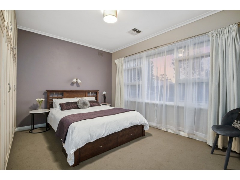 7 Ballara Avenue, Warradale SA 5046