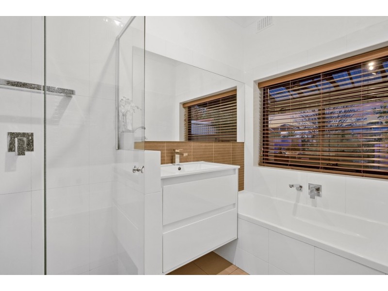 7 Ballara Avenue, Warradale SA 5046