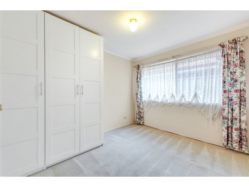 10 Dorrien Avenue, Woodcroft SA 5162