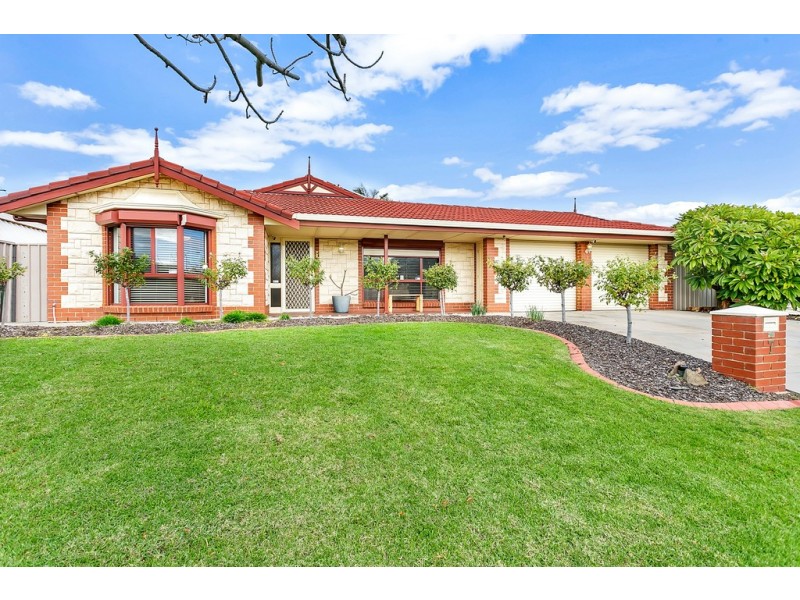 7 Clearwater Crescent, Seaford Rise SA 5169