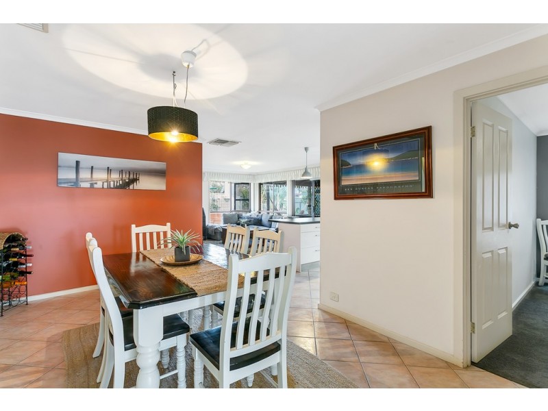 7 Clearwater Crescent, Seaford Rise SA 5169