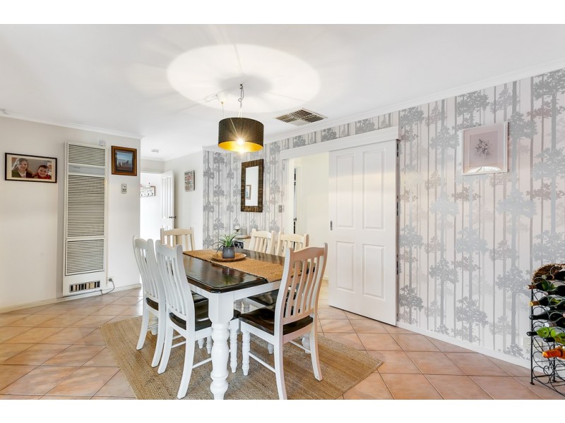 7 Clearwater Crescent, Seaford Rise SA 5169
