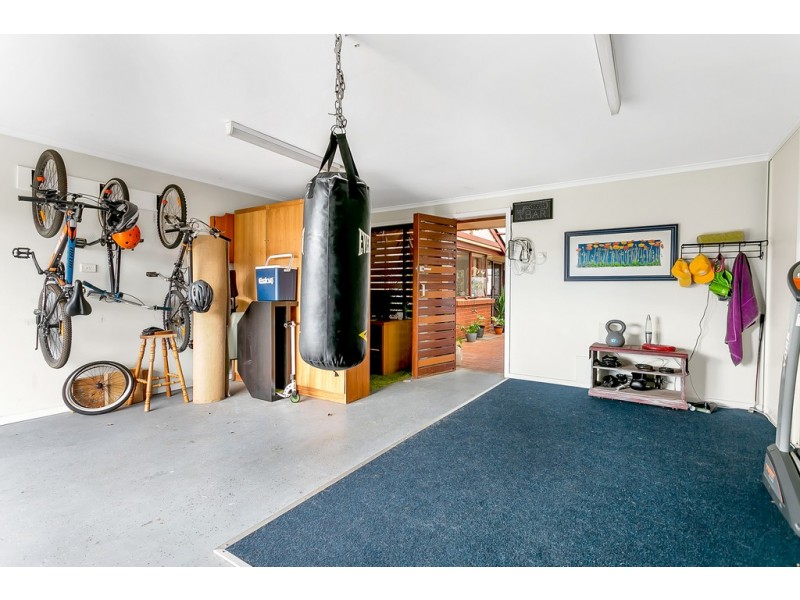 7 Clearwater Crescent, Seaford Rise SA 5169