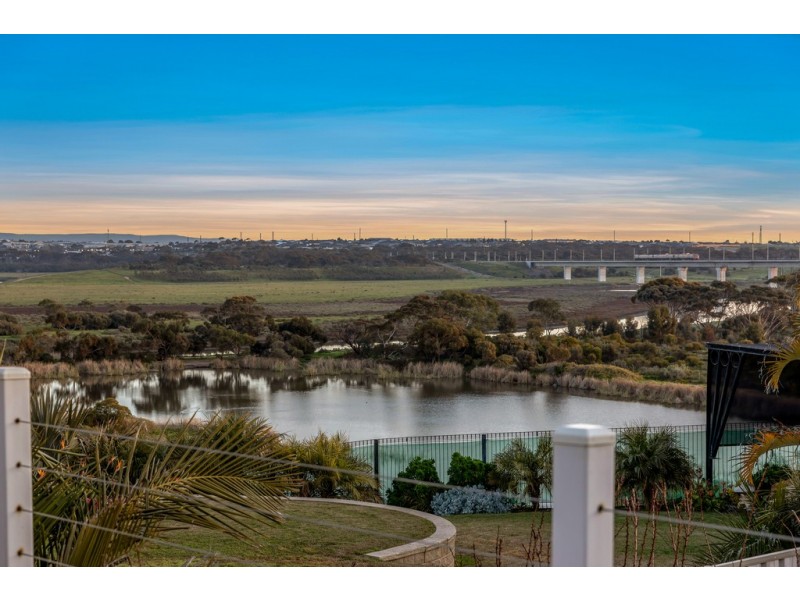 17 Marla Crescent, Noarlunga Downs SA 5168