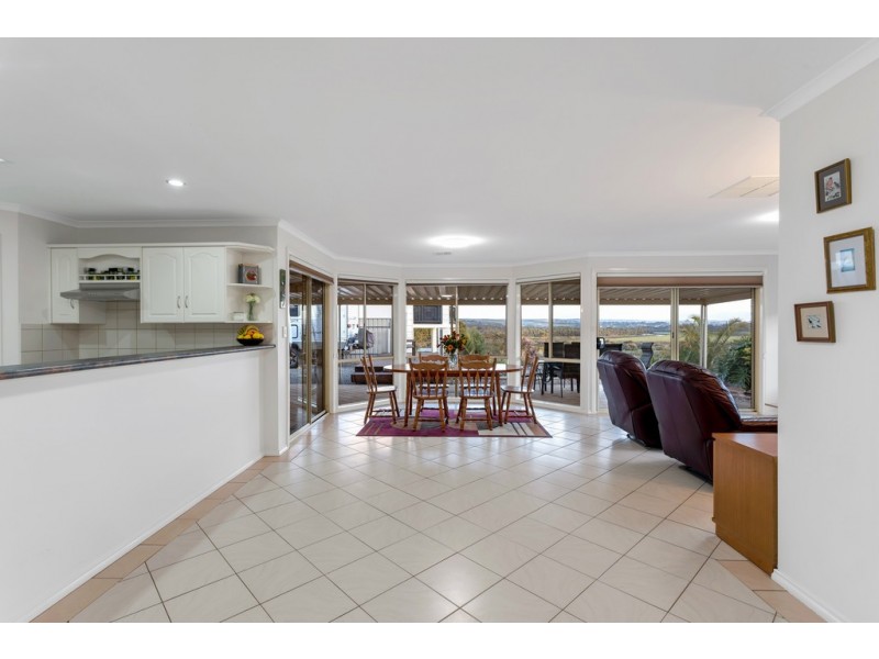 17 Marla Crescent, Noarlunga Downs SA 5168