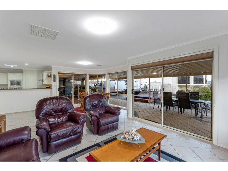 17 Marla Crescent, Noarlunga Downs SA 5168