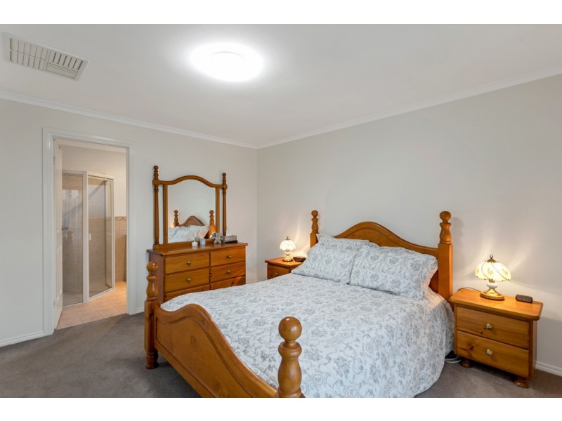 17 Marla Crescent, Noarlunga Downs SA 5168