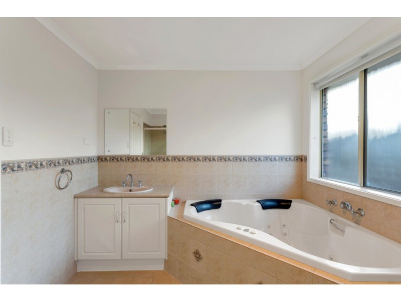 17 Marla Crescent, Noarlunga Downs SA 5168