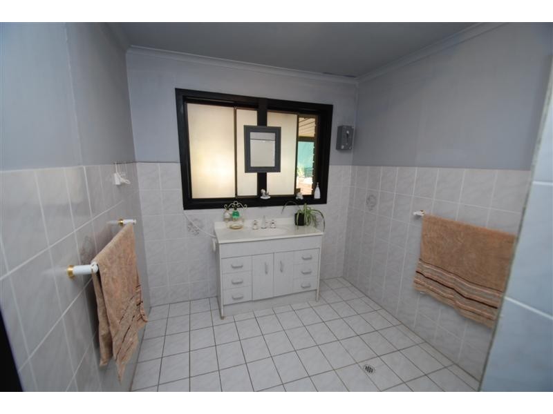 44 Booth St, Happy Valley SA 5159