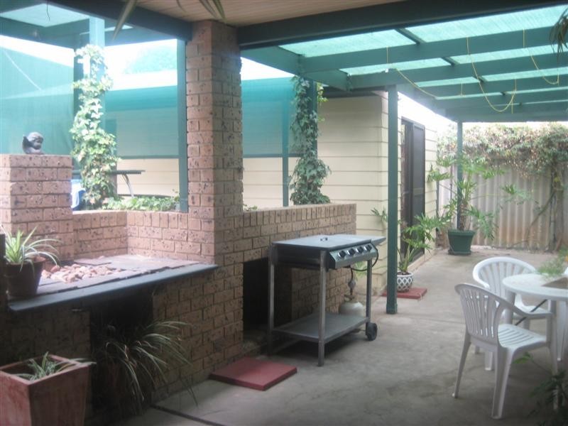44 Booth St, Happy Valley SA 5159