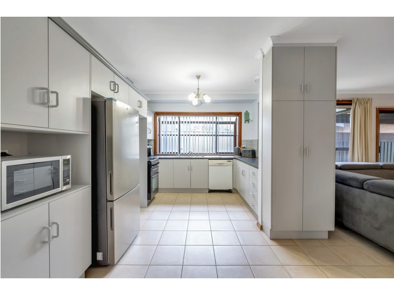 5a Lefkas Court, Seaton SA 5023