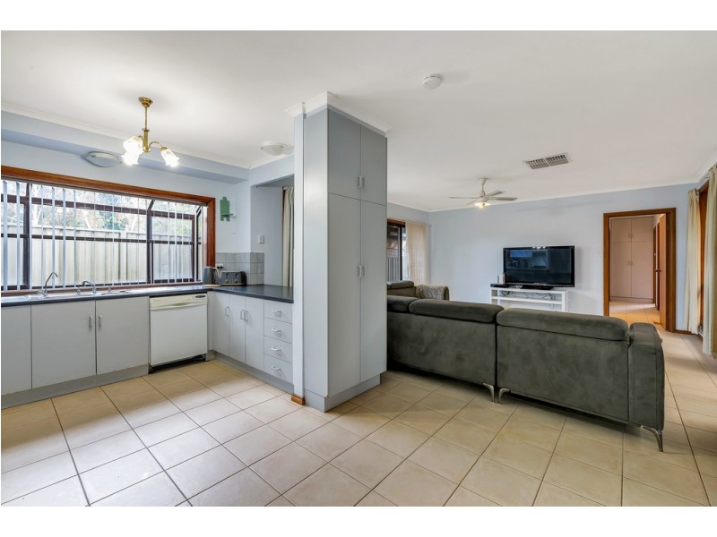 5a Lefkas Court, Seaton SA 5023