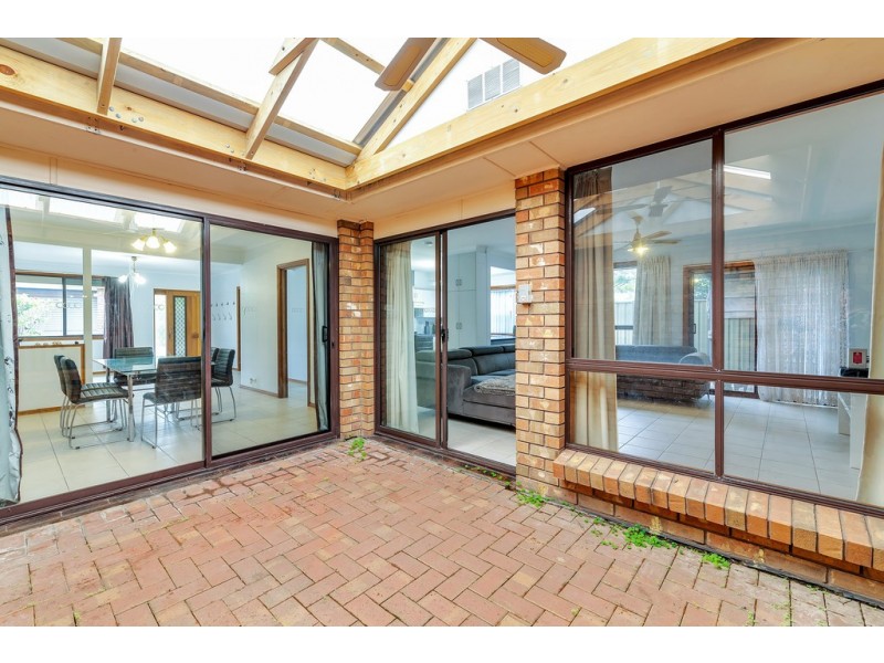 5a Lefkas Court, Seaton SA 5023