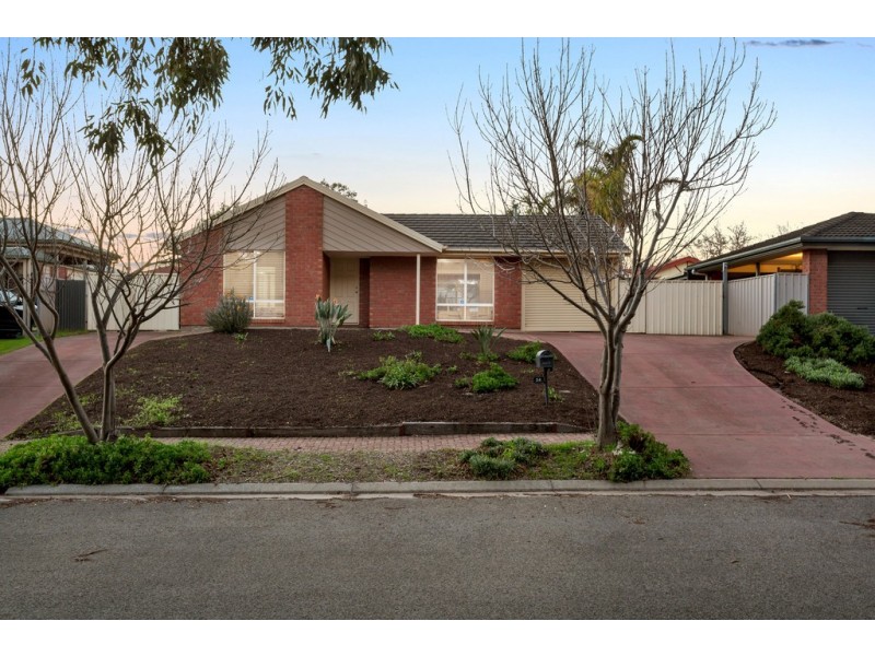 24 Buccaneer Drive, Seaford Rise SA 5169