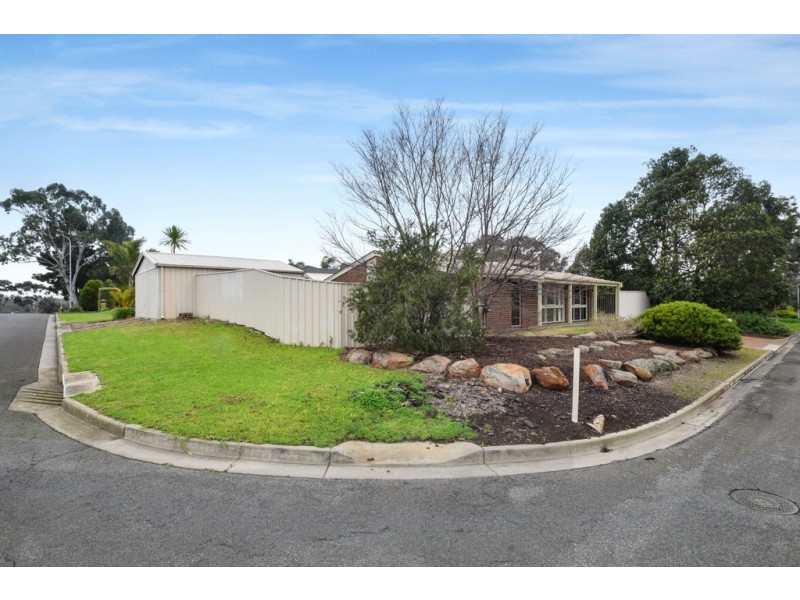 35 Dianne Street, Happy Valley SA 5159
