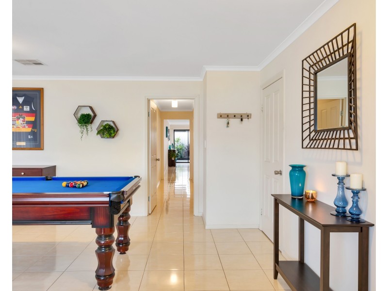 39 Sovereign Drive, Woodcroft SA 5162