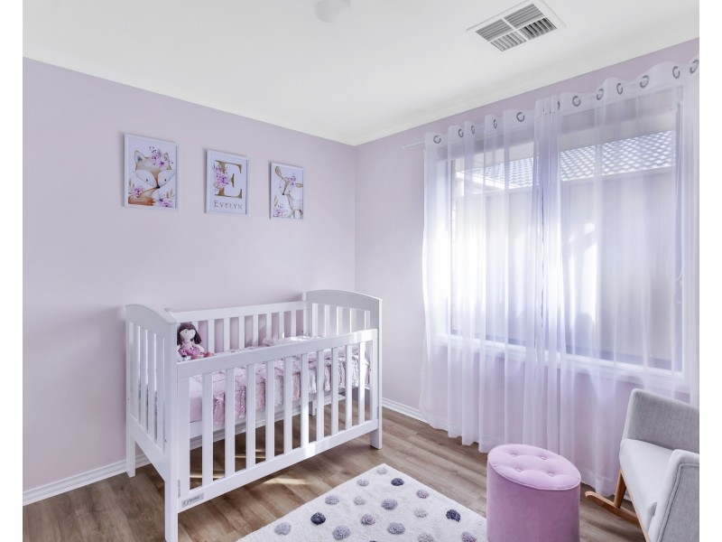 39 Sovereign Drive, Woodcroft SA 5162