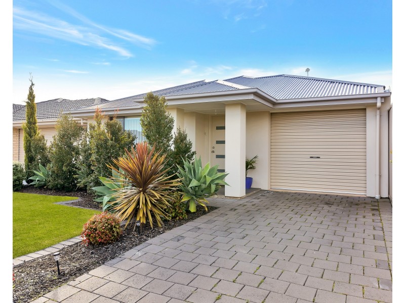 39 Sovereign Drive, Woodcroft SA 5162