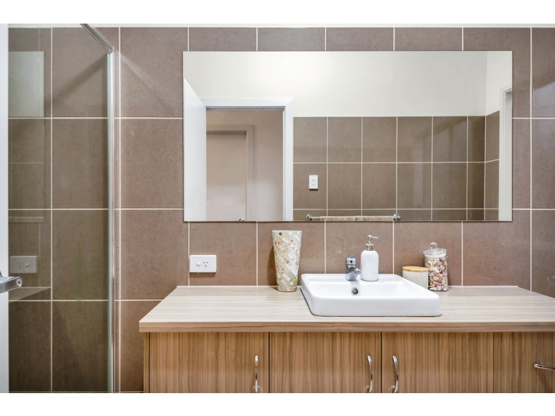 33 Cook Street, Seaford Meadows SA 5169