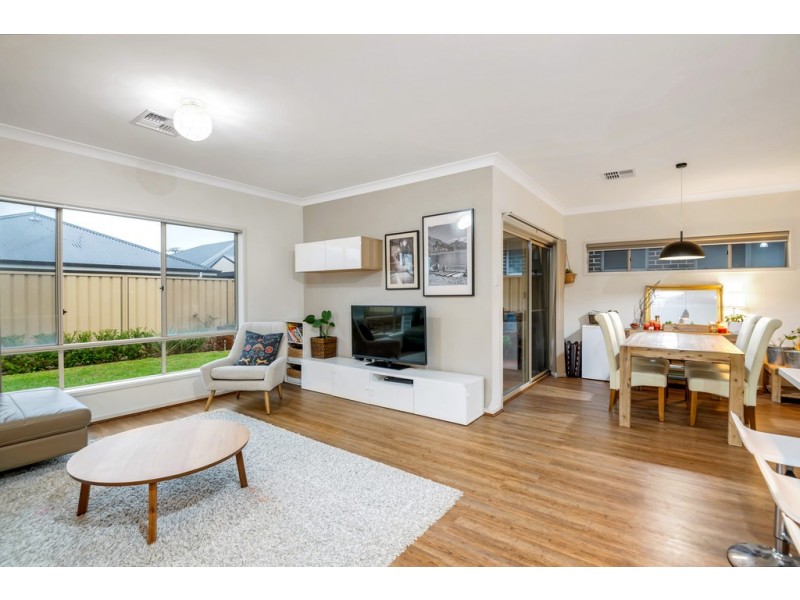 33 Cook Street, Seaford Meadows SA 5169