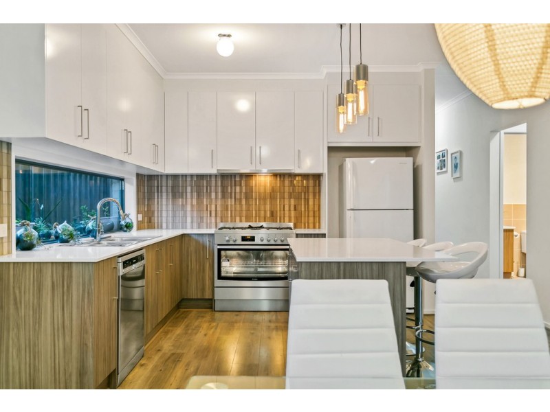 17 Hindmarsh Street, Seaford Heights SA 5169