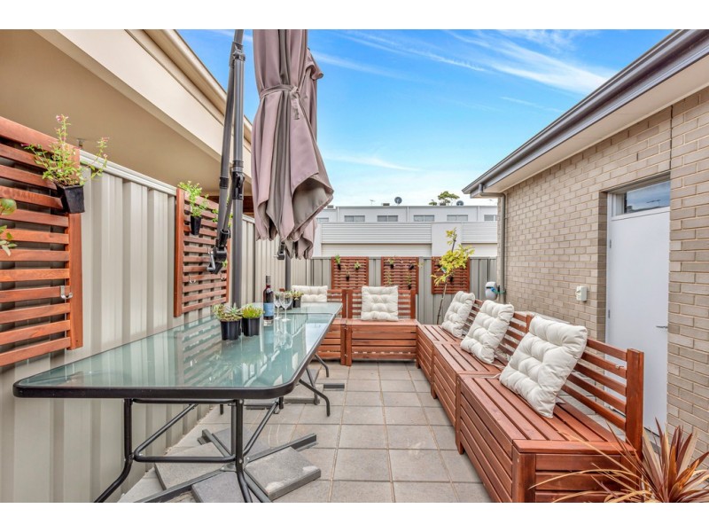 17 Hindmarsh Street, Seaford Heights SA 5169