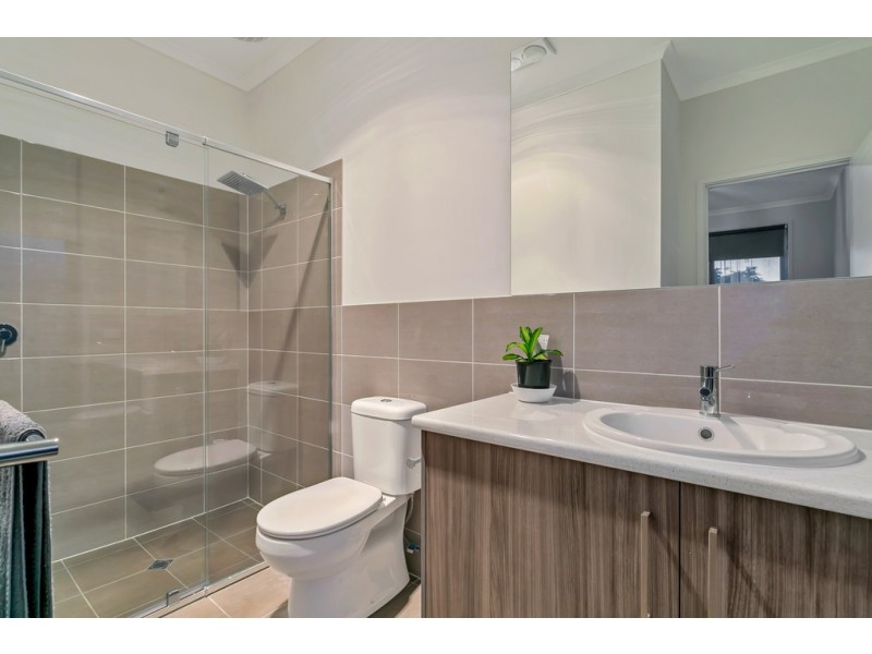 17 Hindmarsh Street, Seaford Heights SA 5169