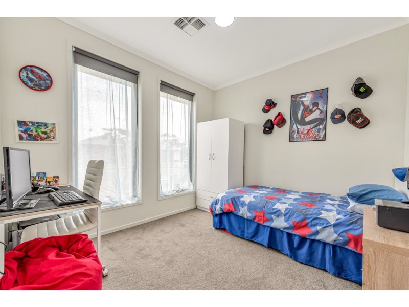 17 Hindmarsh Street, Seaford Heights SA 5169