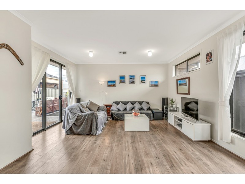 17 Hindmarsh Street, Seaford Heights SA 5169