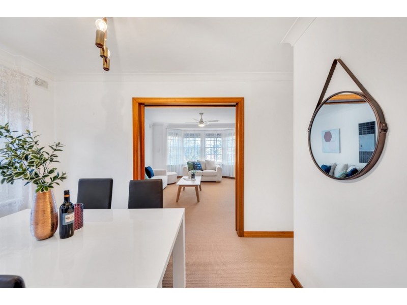 4 Acre Avenue, Morphett Vale SA 5162