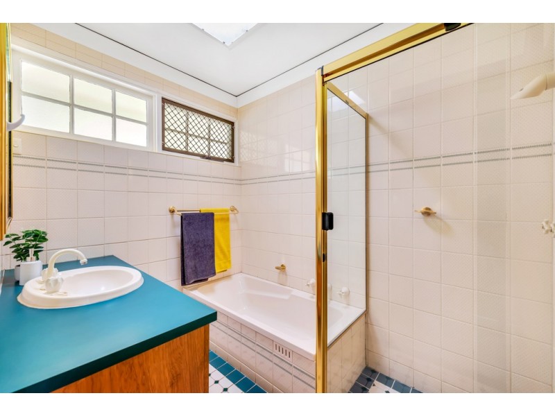 4 Acre Avenue, Morphett Vale SA 5162