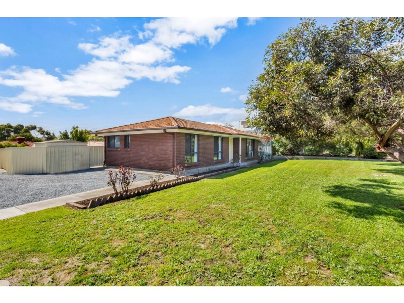2 Rothschild Street, Woodcroft SA 5162