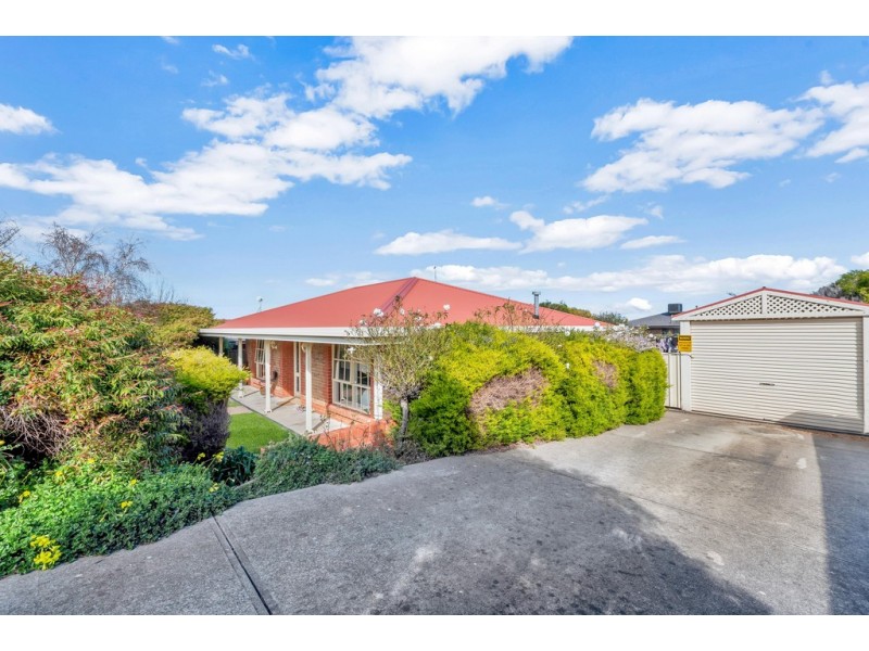 23 Coorabie Crescent, Hallett Cove SA 5158