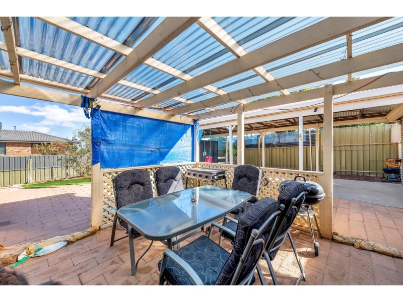 23 Coorabie Crescent, Hallett Cove SA 5158