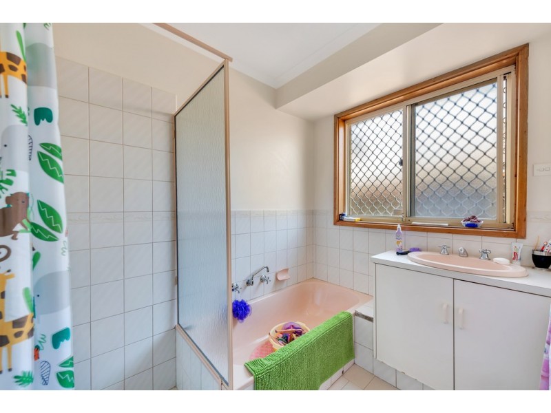 23 Coorabie Crescent, Hallett Cove SA 5158