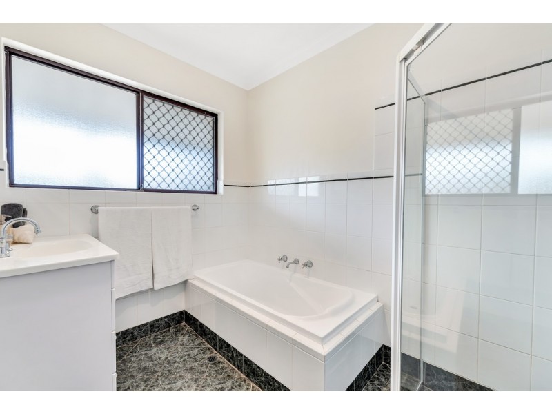 12 Archerfield Avenue, Christies Beach SA 5165